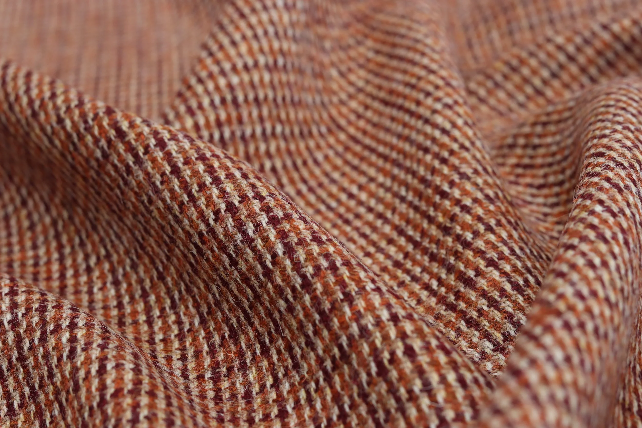 M021NS - Fawn, Burgundy and Amber Twill — Harris Tweed by Kenneth